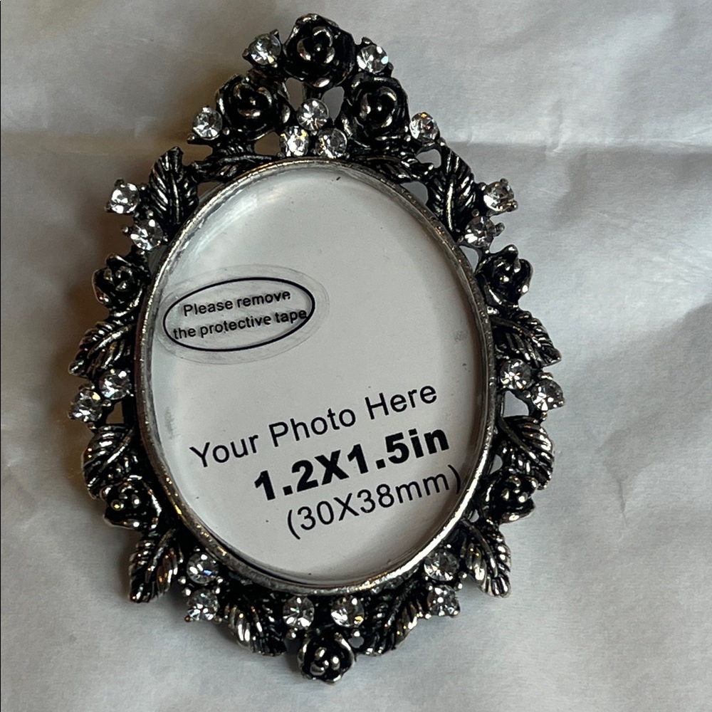 Silver Brooch/ Pendant/ Picture Holder NWT